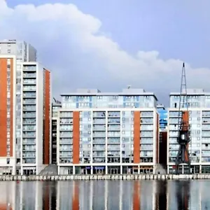  Apartment Lovely Waterfront Flat Canary Wharf Excel Centre United Kingdom