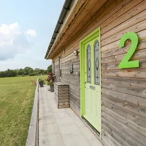 Lulu Logs Holiday home