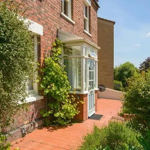 Charming 2 Double Bed Style House Holiday home